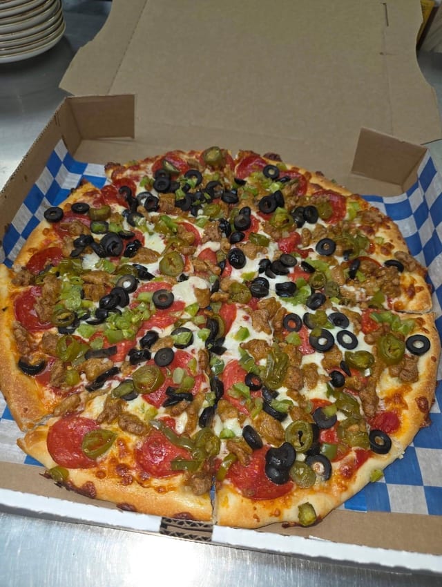 Thin Crust Round Pizza.