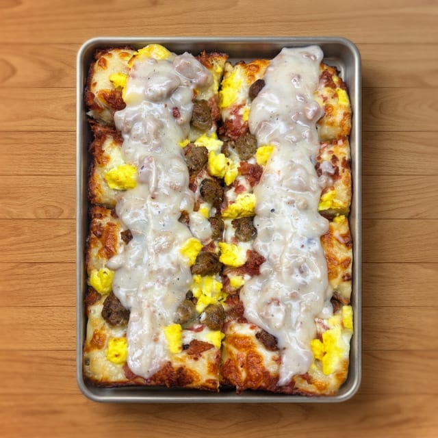 BREAKFAST PIZZA.