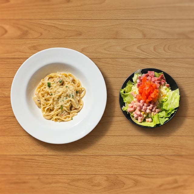 Fettuccine Alfredo Combo.