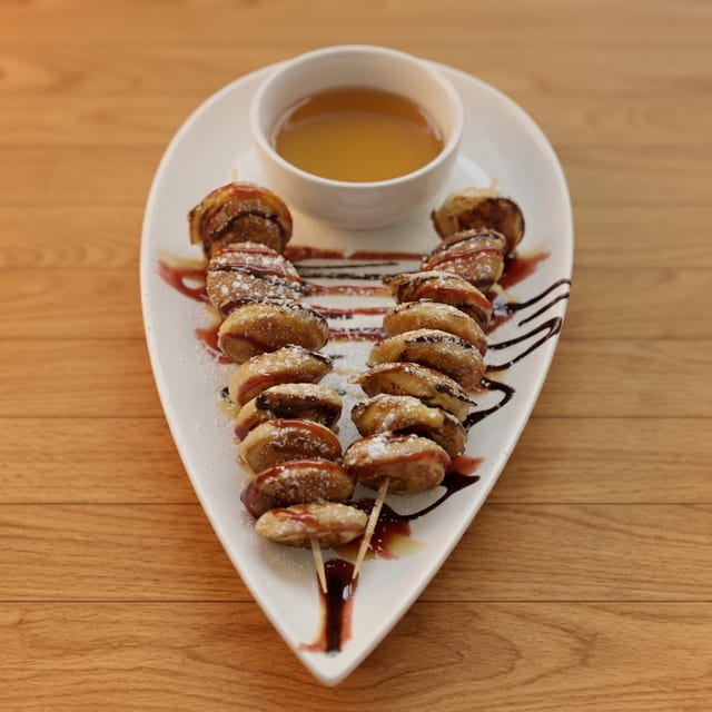 MINI SKEWER PANCAKES.